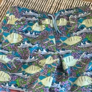 Boys vineyard vines swim trunks